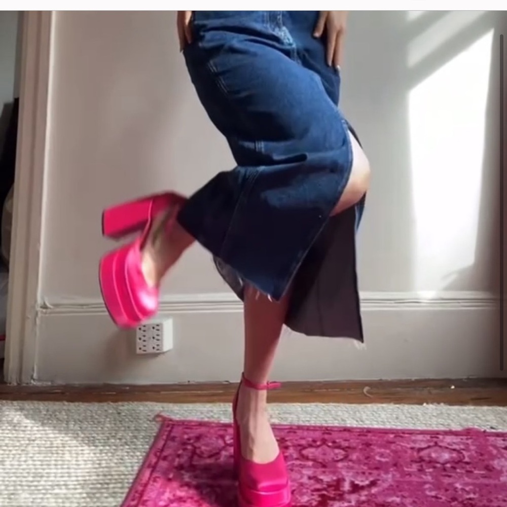 NEW Steve Madden platform pumps